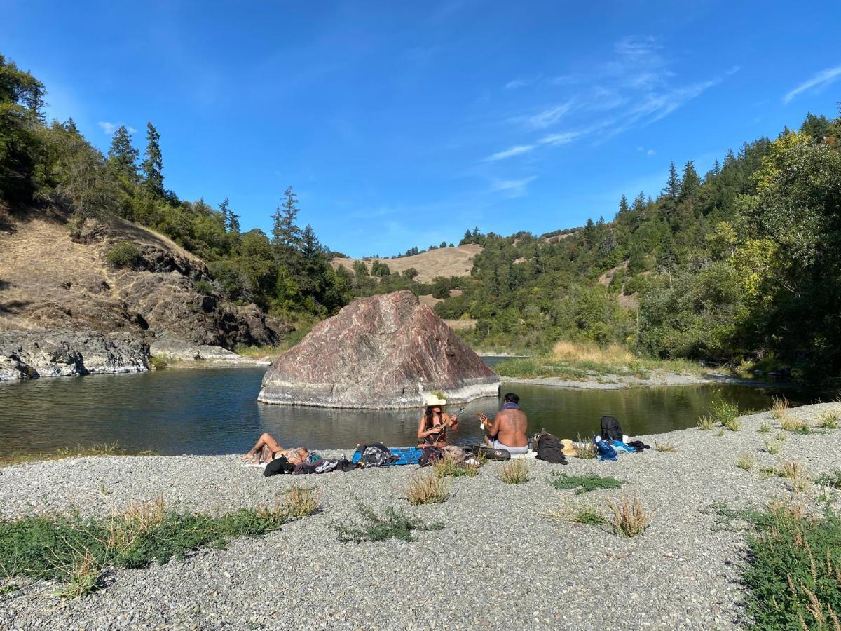 Glamping In The Redwoods With A Hot Tub! 호텔 가버빌 외부 사진